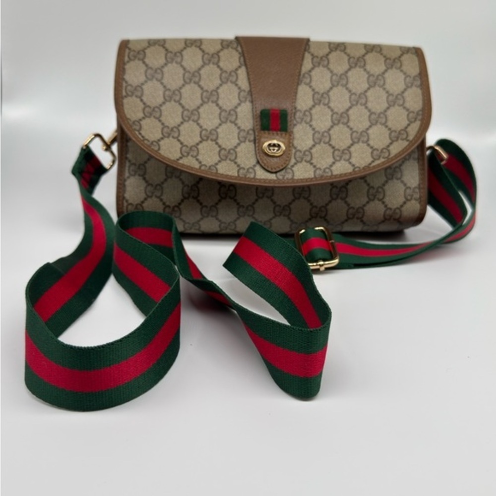 Vintage Gucci GG Supreme Toiletry Bag – 1989